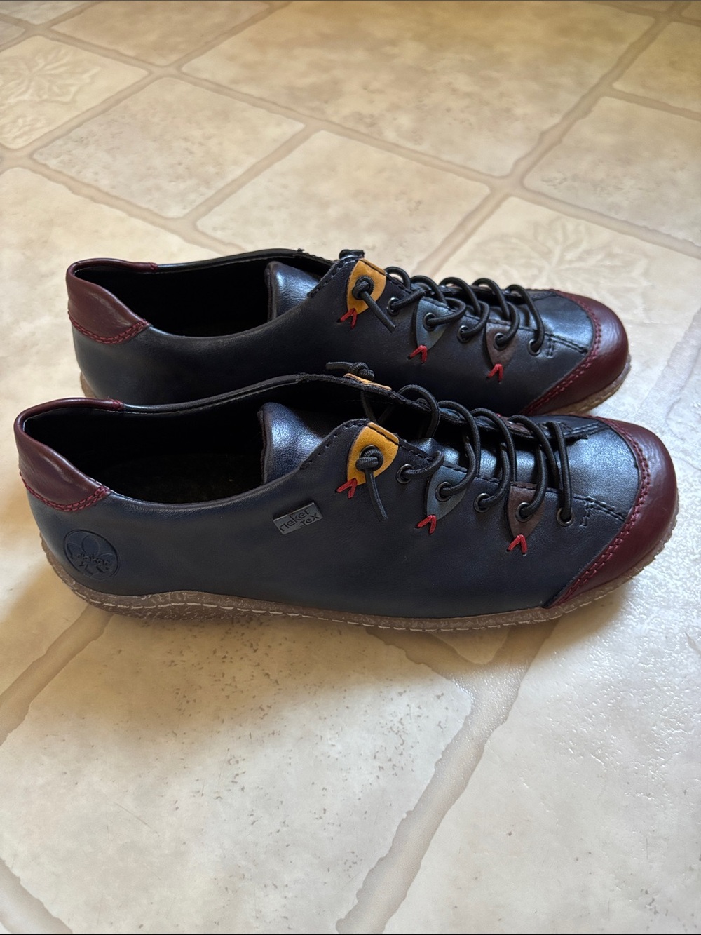 Rieker Liv 61 Women's Oxford Size 37 (US 6 - 6.5)